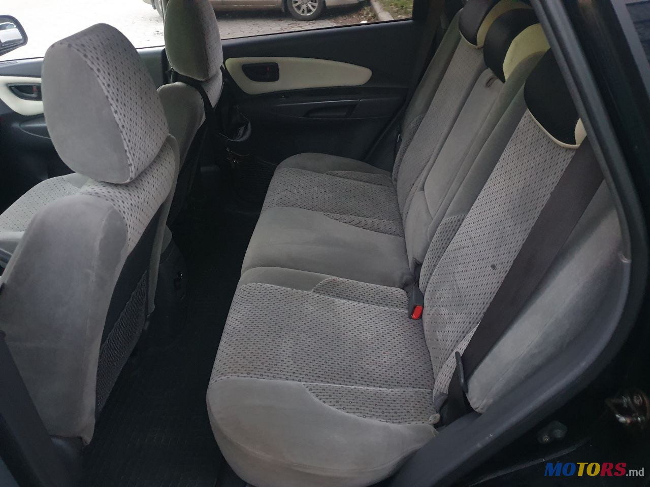 2005' Hyundai Tucson 2,7 l photo #4