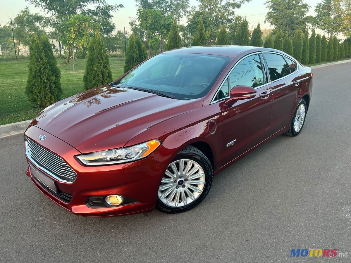 2014' Ford Fusion photo #2