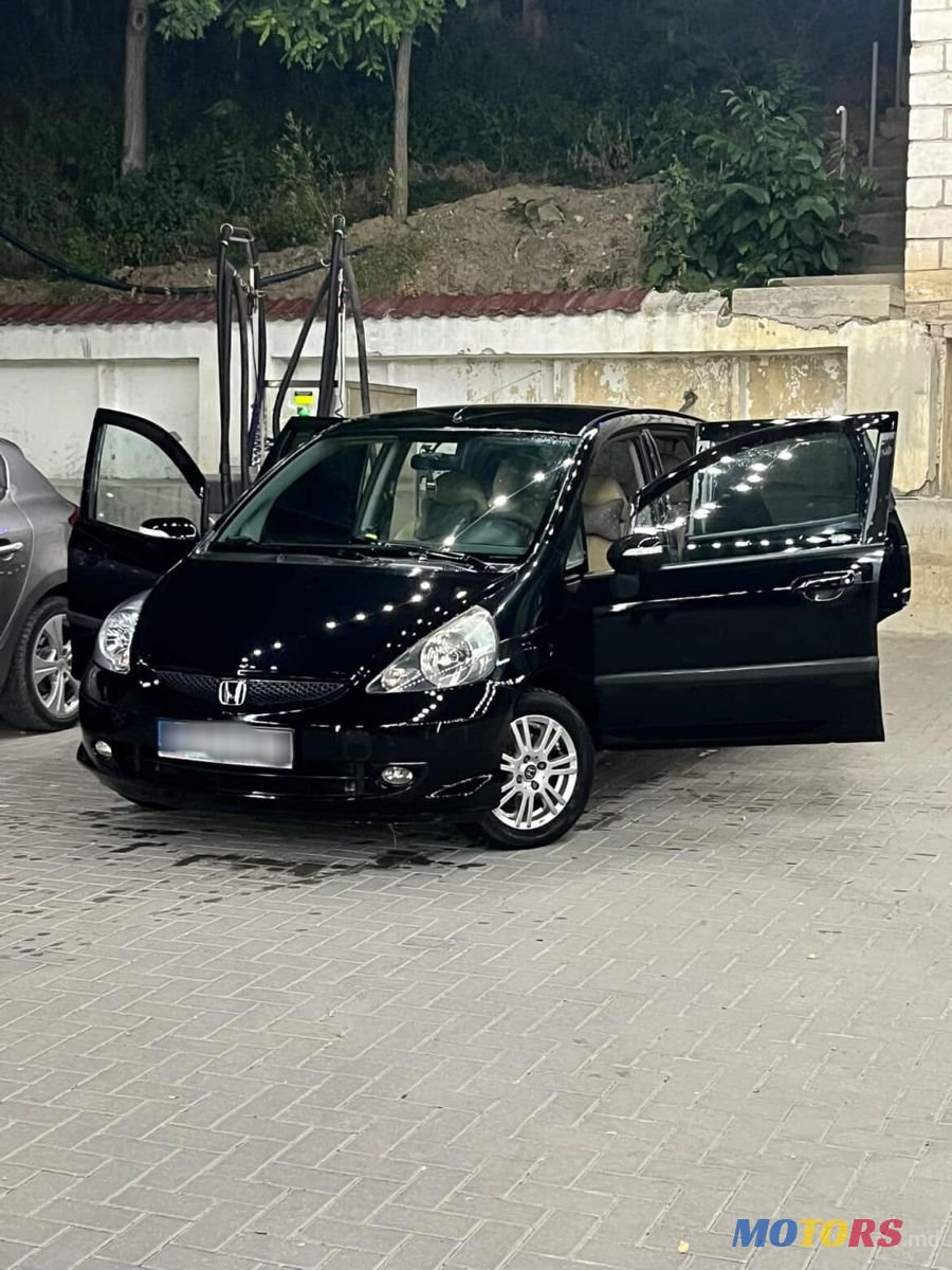 2005' Honda Jazz photo #1