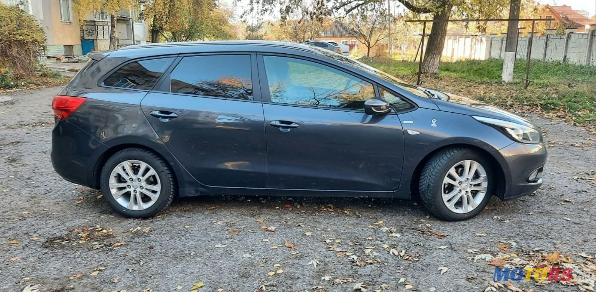 2012' Kia Ceed photo #6