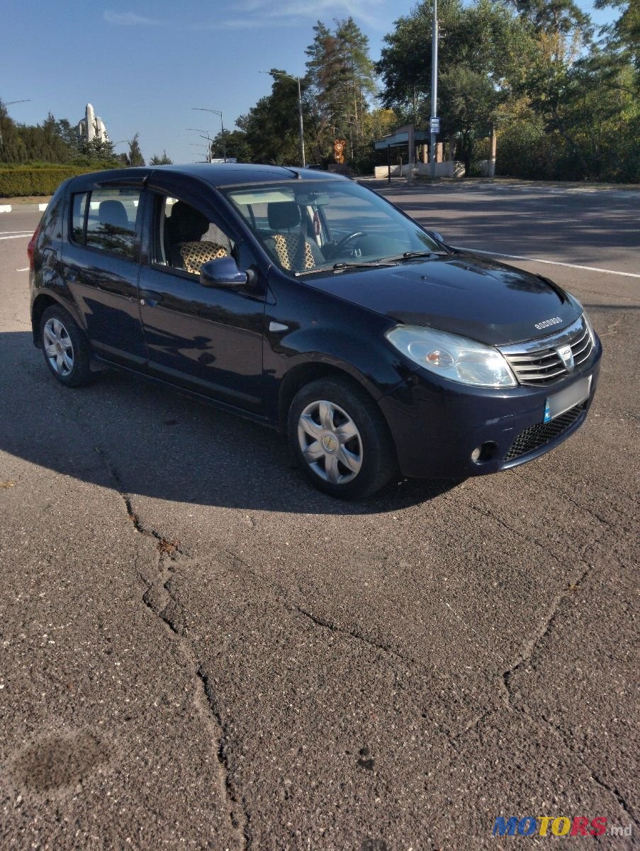2010' Dacia Sandero photo #1