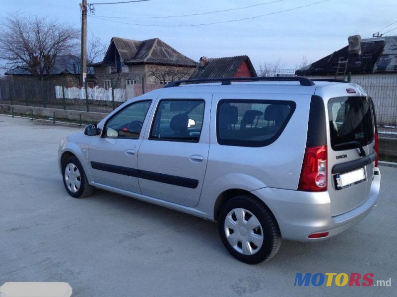 2008' Dacia Logan photo #2