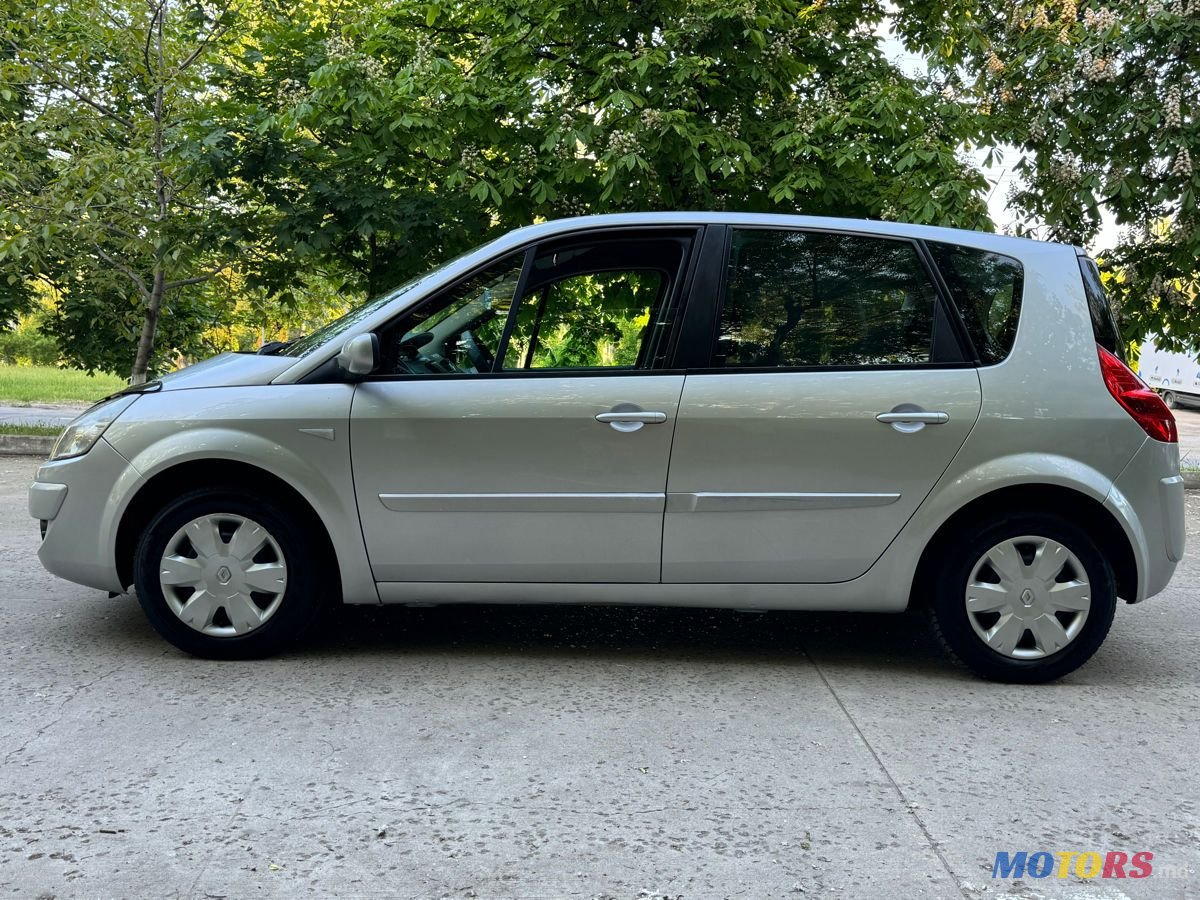 2008' Renault Scenic photo #6