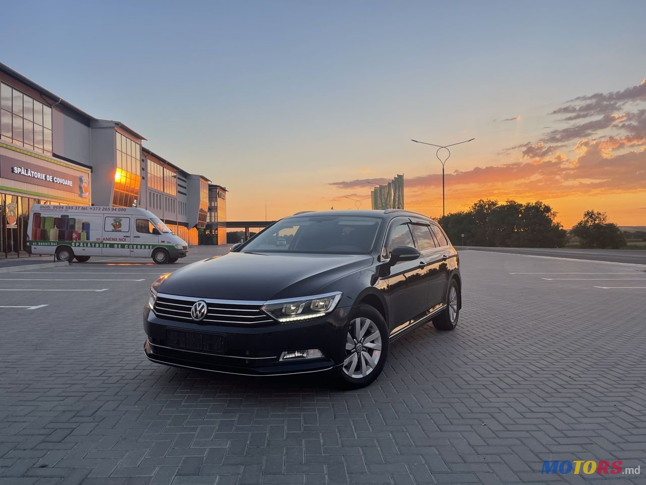 2016' Volkswagen Passat photo #2