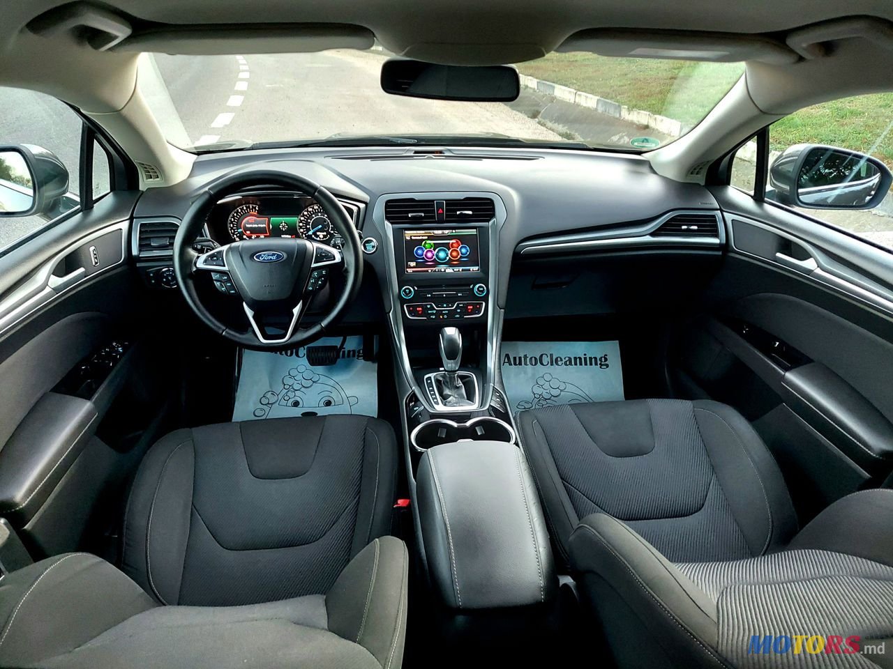 2014' Ford Mondeo photo #5