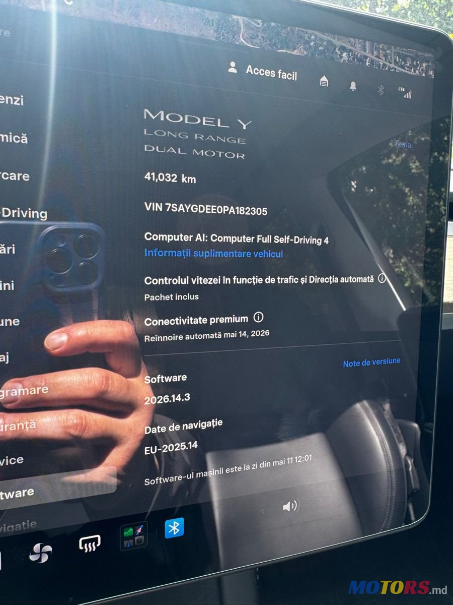 2023' Tesla Model Y photo #2