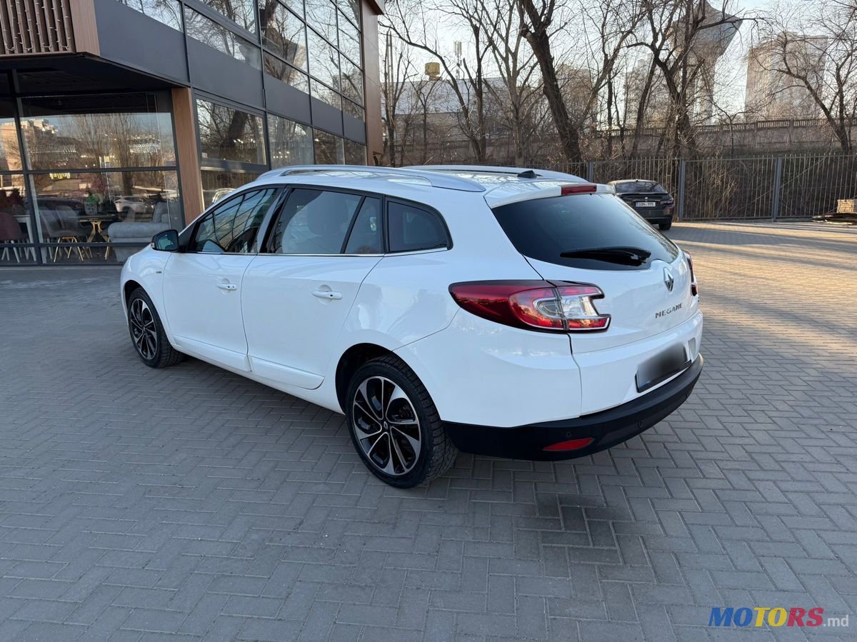 2014' Renault Megane photo #4