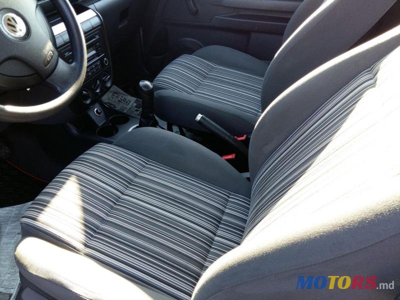 2006' Volkswagen Fox photo #3