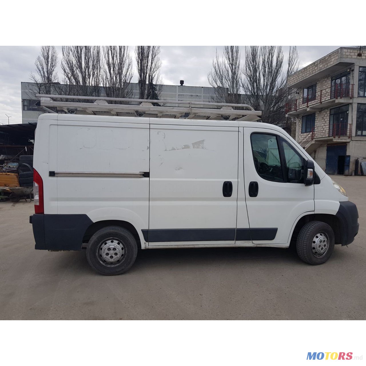 2011' Peugeot Boxer photo #1