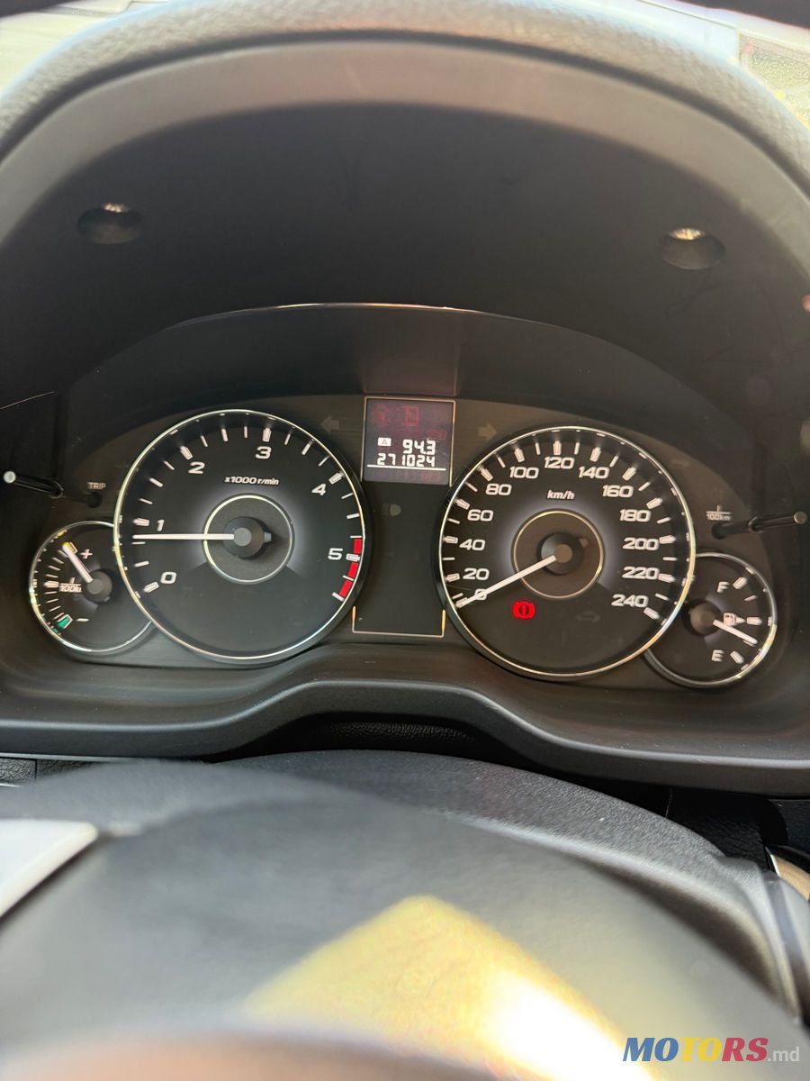 2011' Subaru Outback photo #5