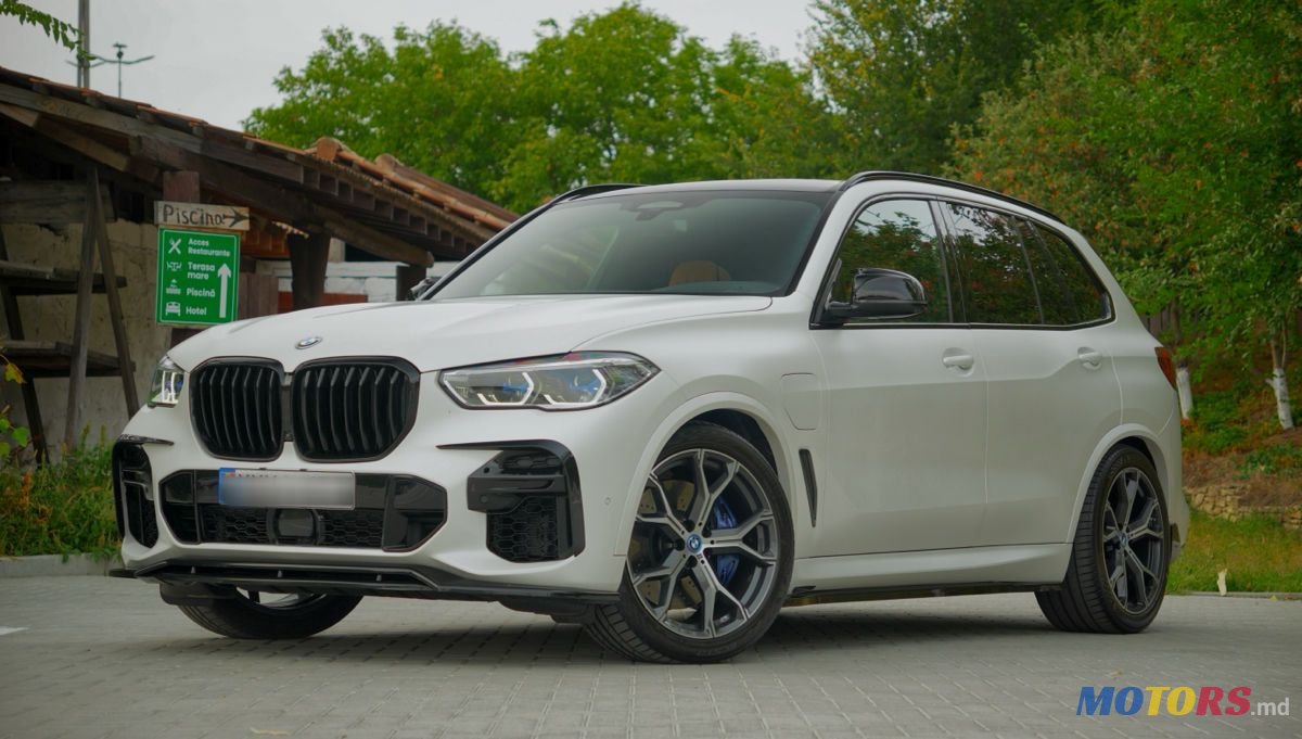 2022' BMW X5 photo #3