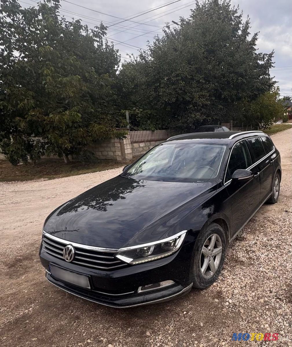 2017' Volkswagen Passat photo #1