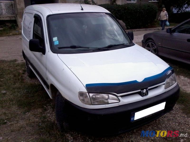 2001' Peugeot Partner photo #1