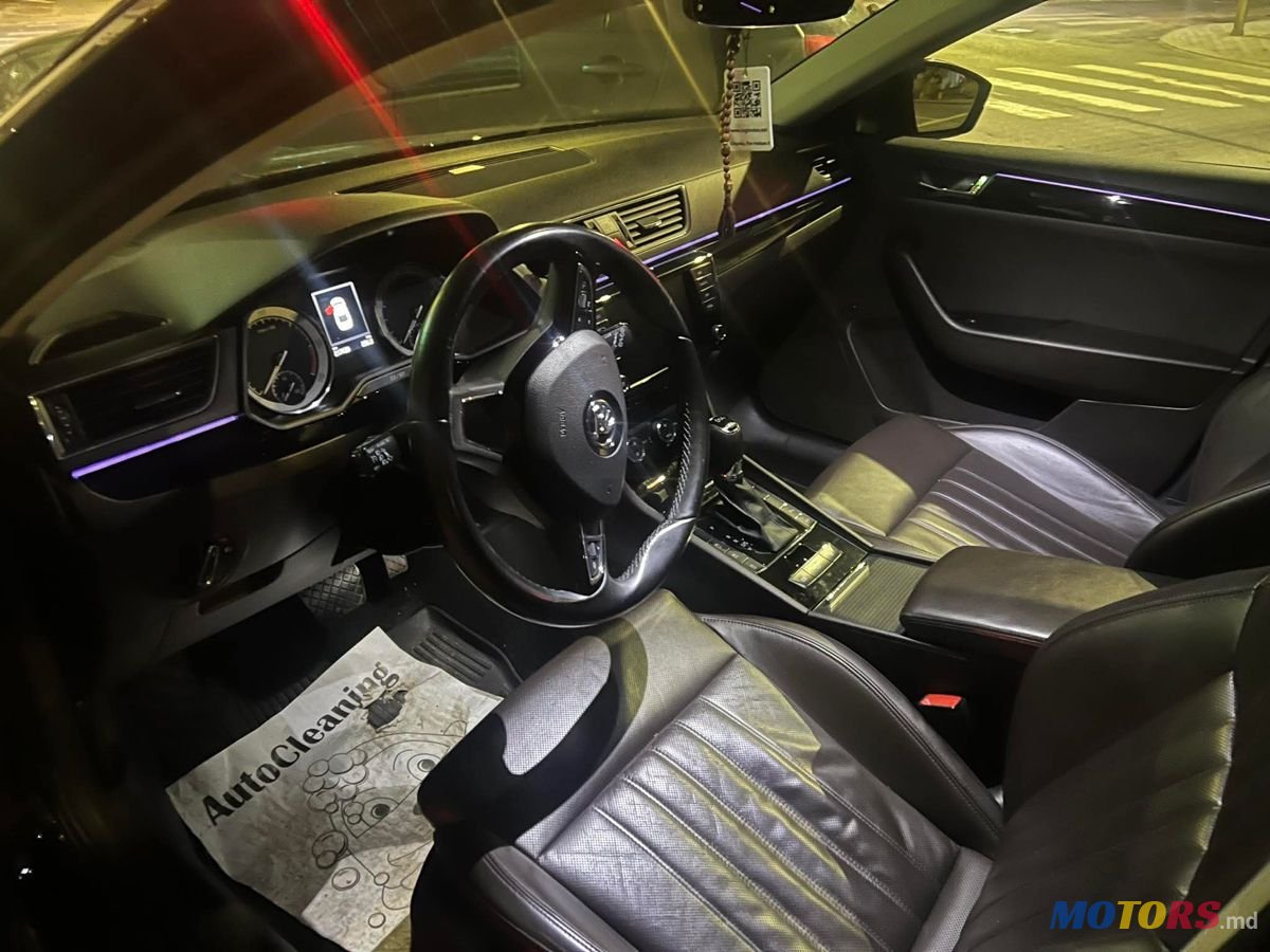 2016' Skoda Superb photo #3