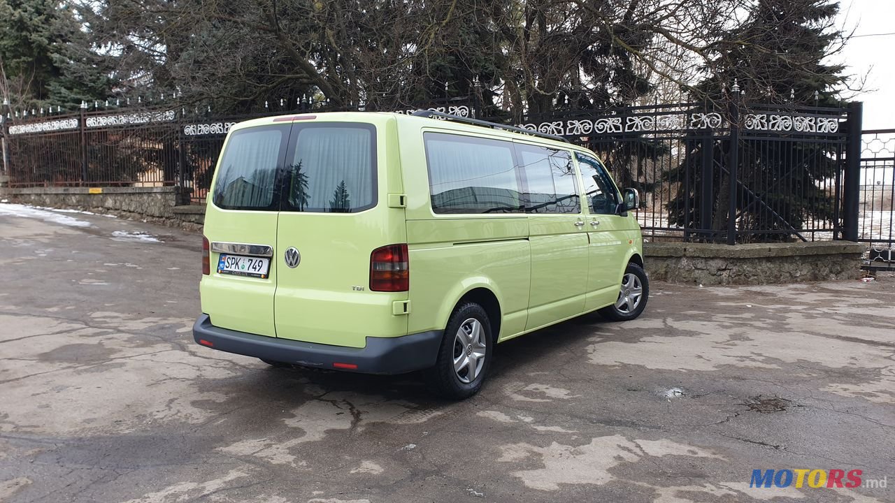 2006' Volkswagen Transporter photo #5
