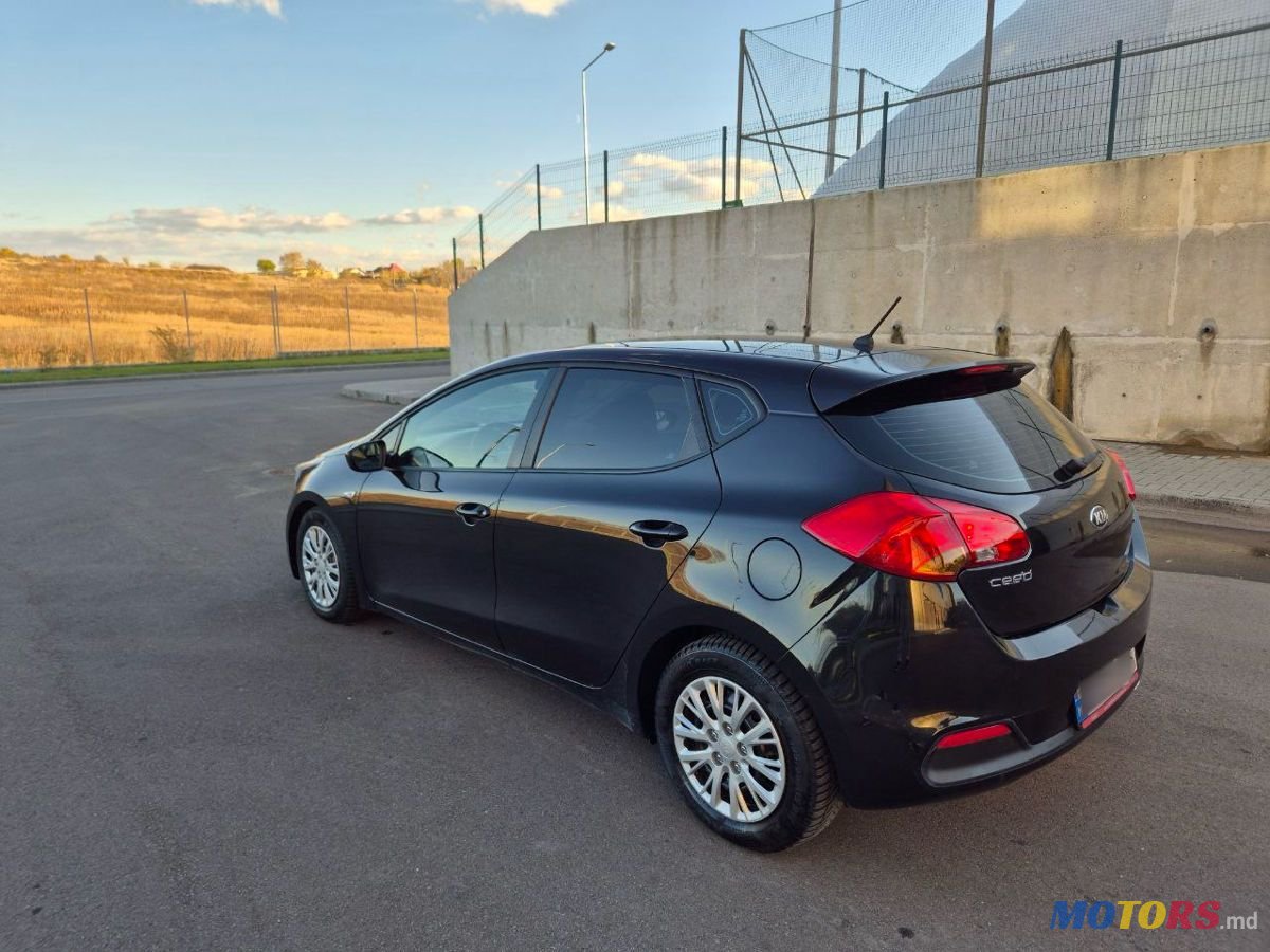 2013' Kia Ceed photo #3