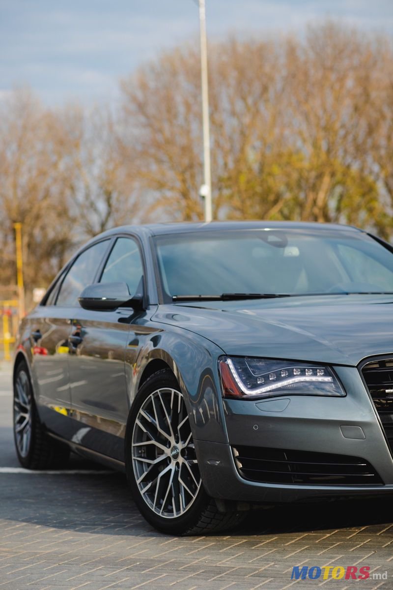 2014' Audi A8 photo #2