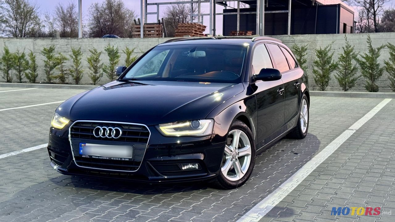 2012' Audi A4 photo #1