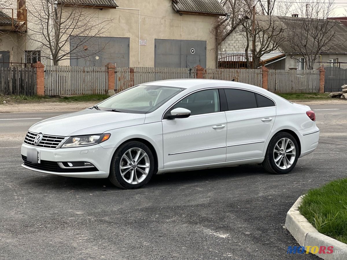2016' Volkswagen Passat photo #3