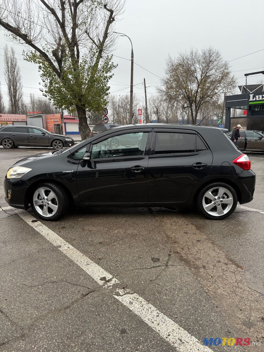 2012' Toyota Auris photo #3