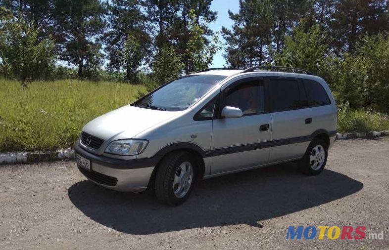 2001' Opel Zafira photo #1