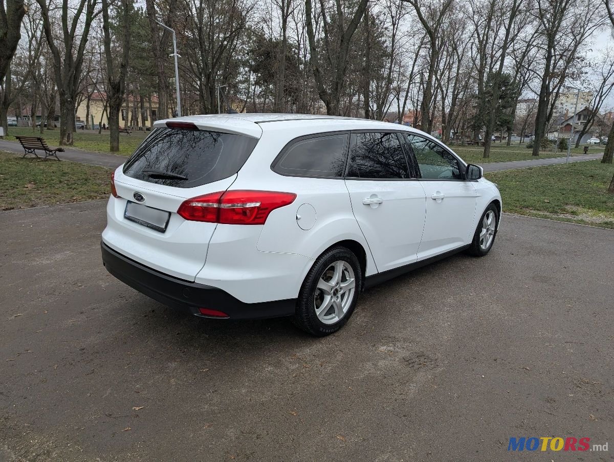 2016' Ford Focus photo #5
