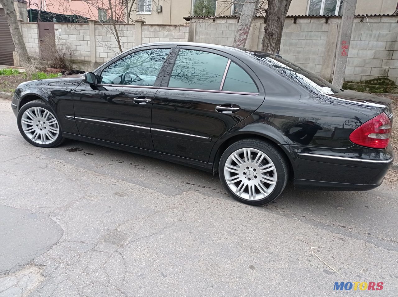 2005' Mercedes-Benz E Класс photo #1