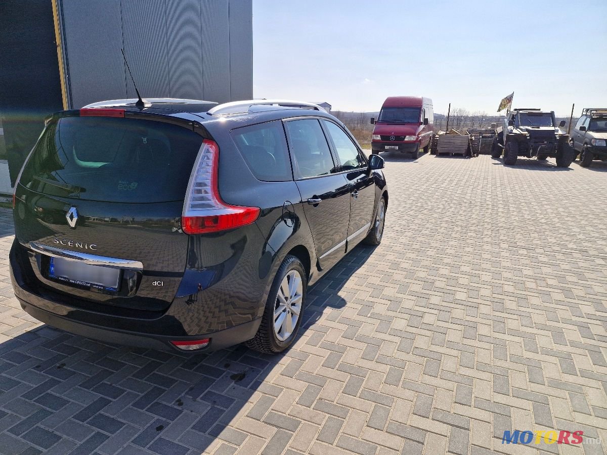 2012' Renault Grand Scenic photo #3