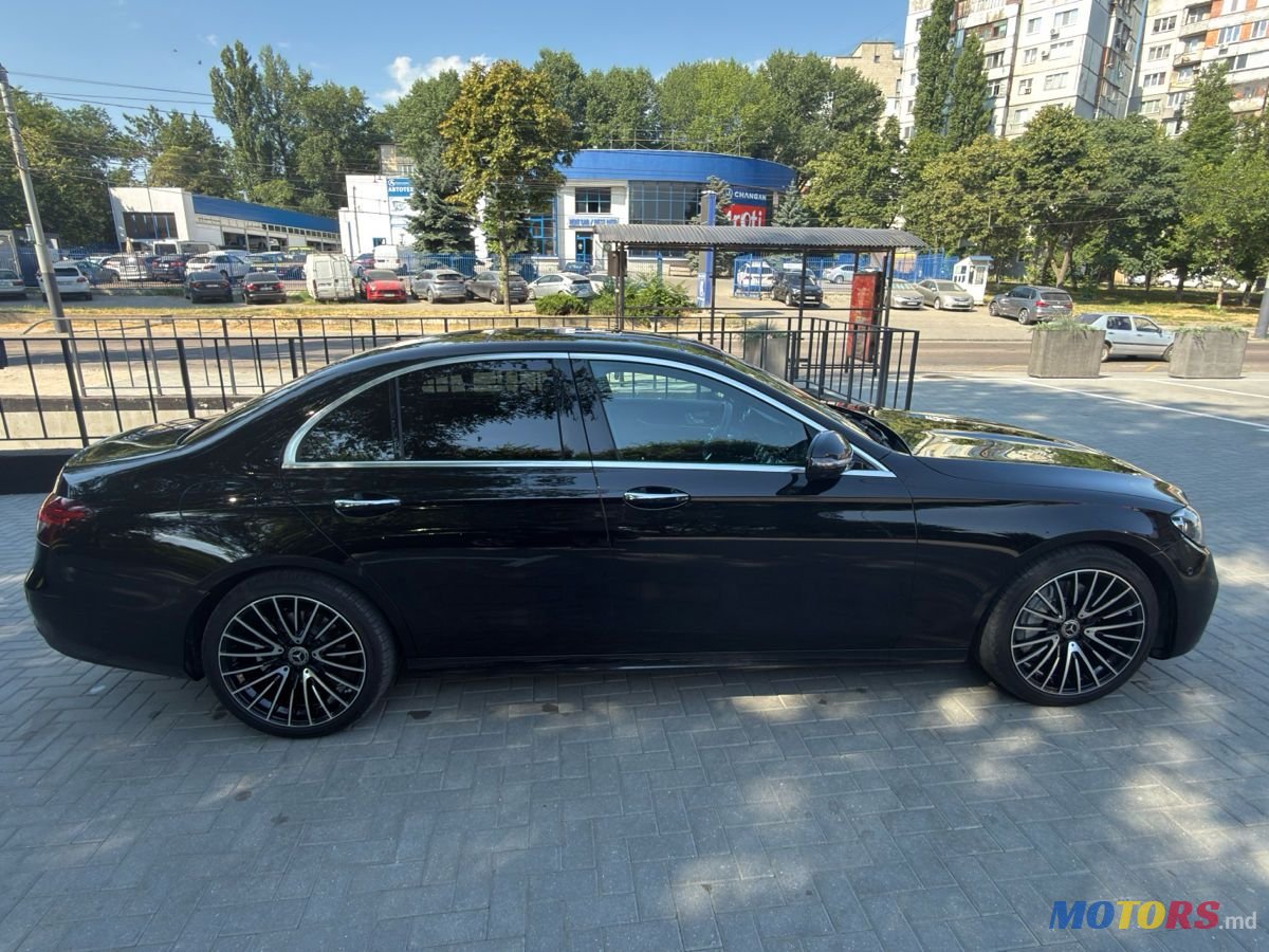 2021' Mercedes-Benz E-Class photo #2