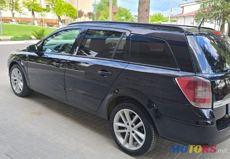 2008' Opel Astra photo #5