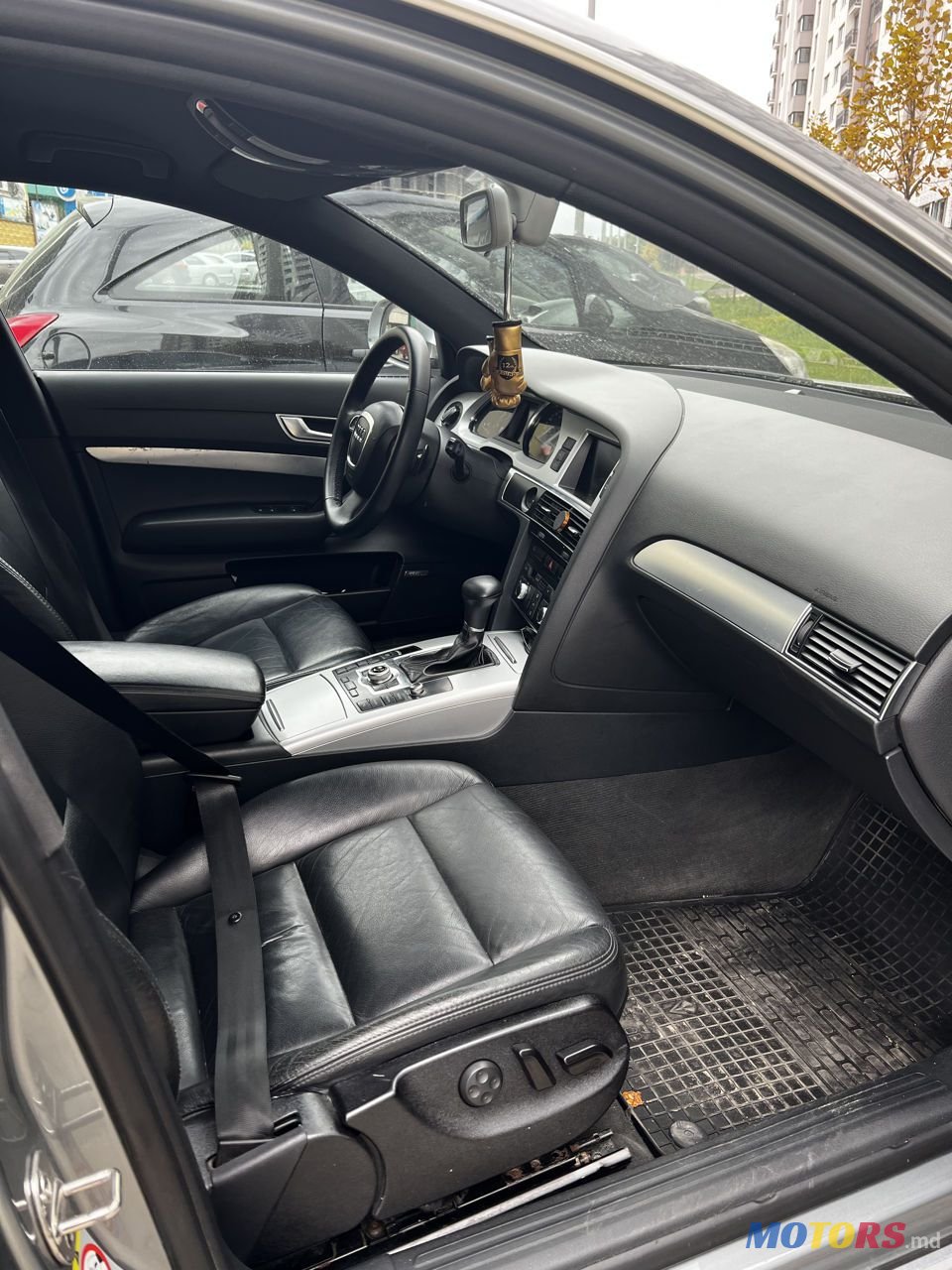 2010' Audi A6 photo #5