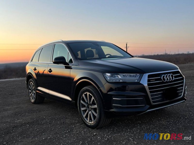 2019' Audi Q7 photo #1
