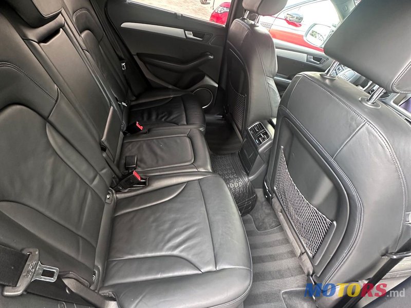 2012' Audi Q5 photo #6