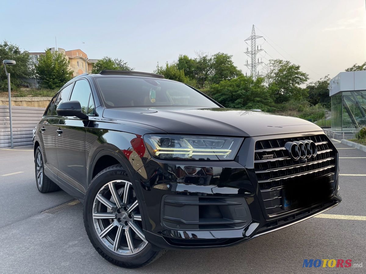 2019' Audi Q7 photo #4