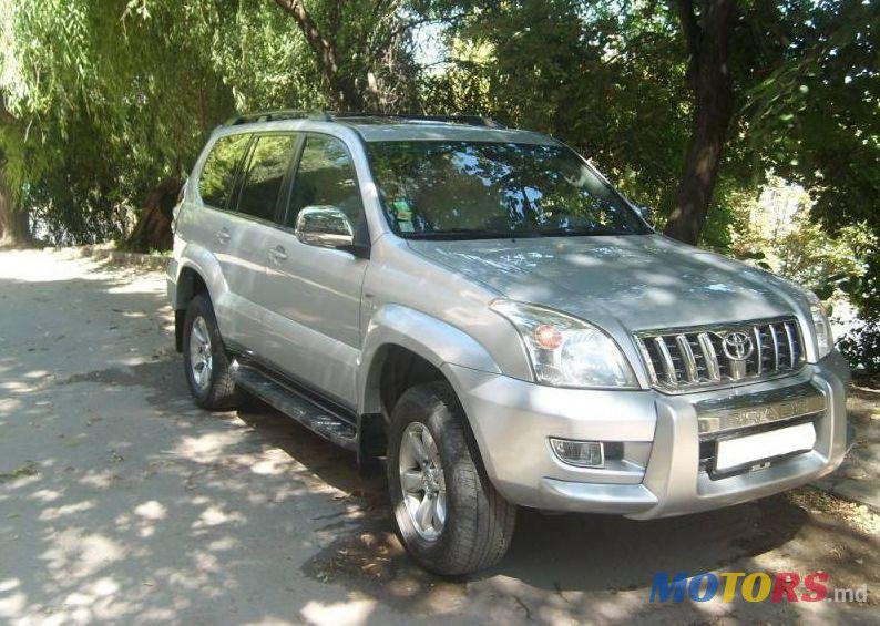 2005' Toyota Land Cruiser Prado photo #1