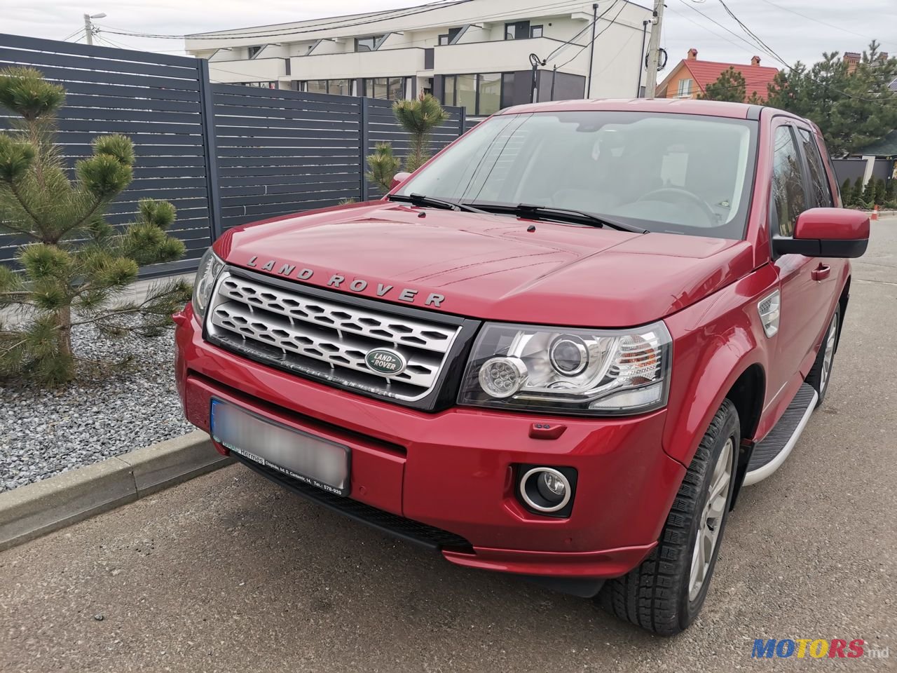 2013' Land Rover Freelander photo #2