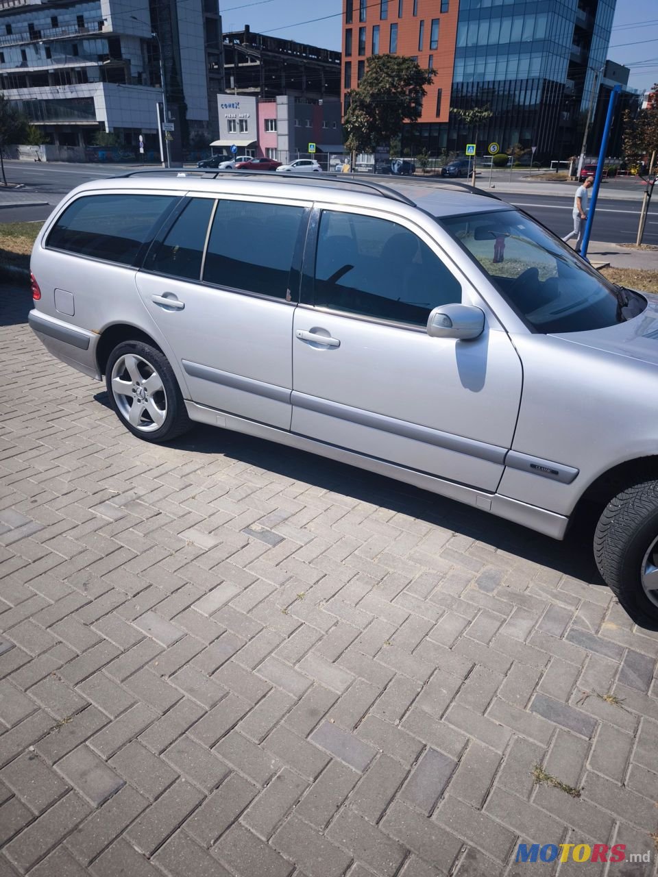 2002' Mercedes-Benz E-Class photo #4