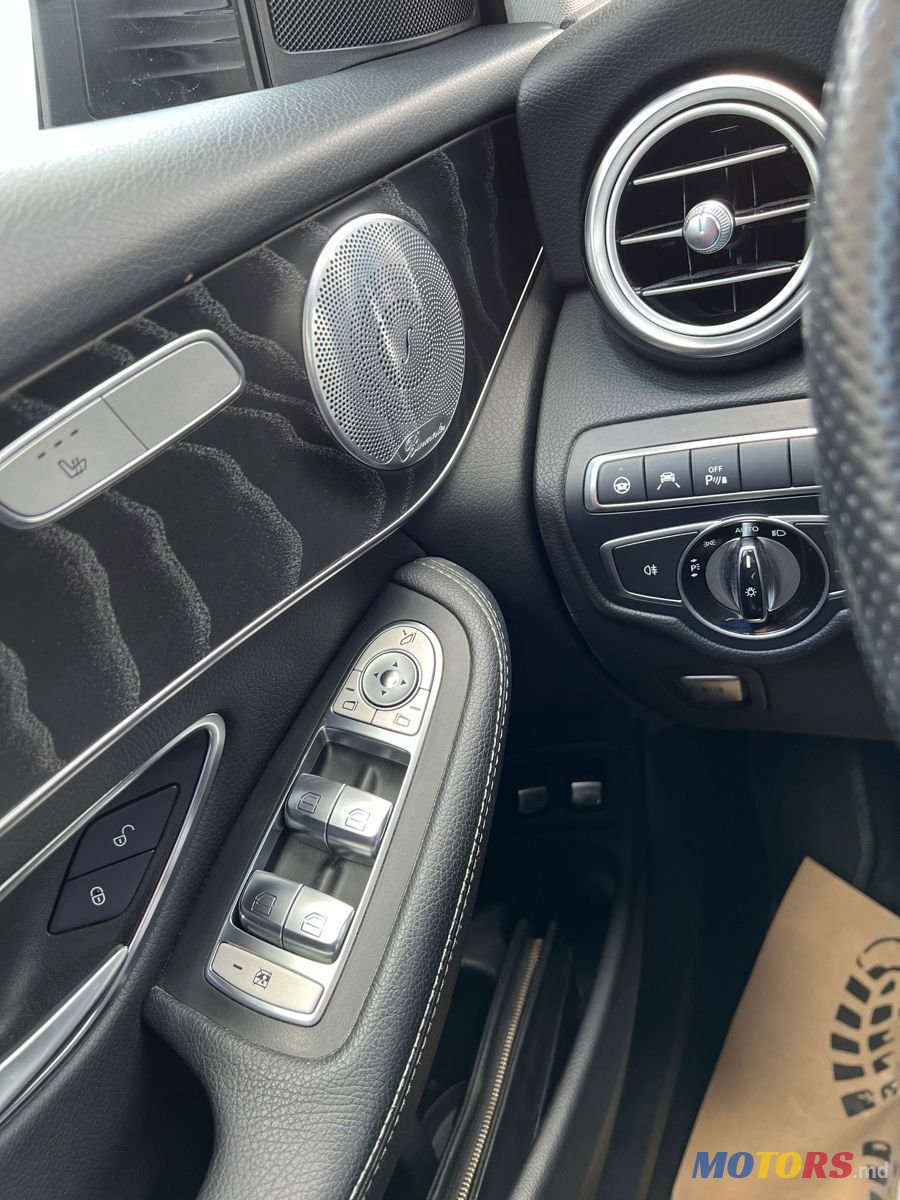 2016' Mercedes-Benz GLC photo #5