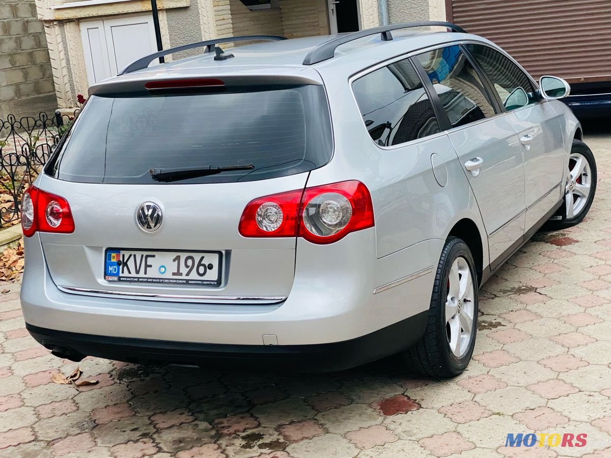 2007' Volkswagen Passat photo #2