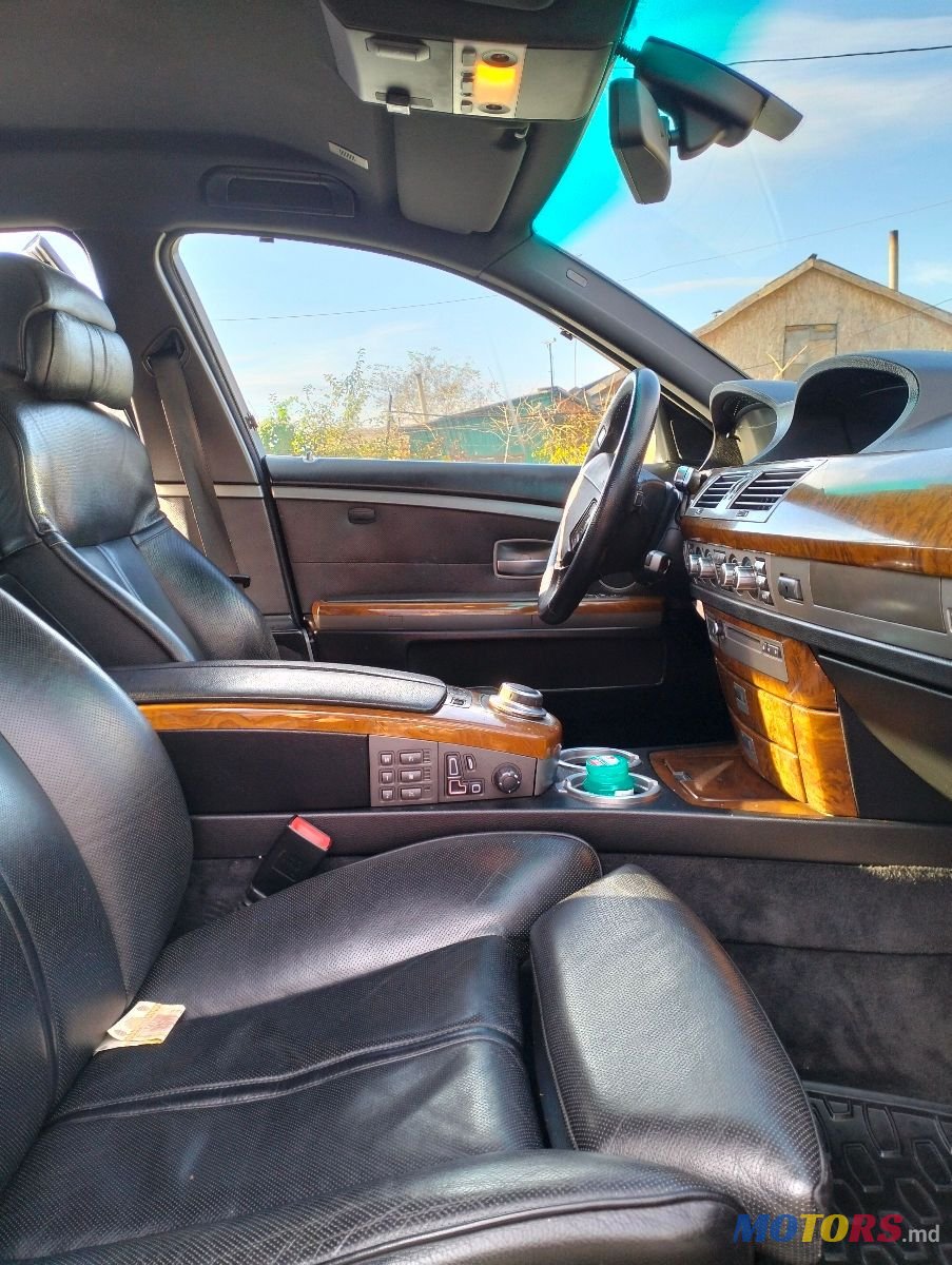 2004' BMW 7 Series photo #2