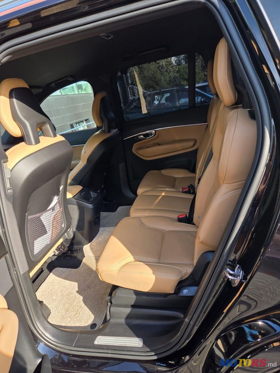 2021' Volvo XC90 photo #1