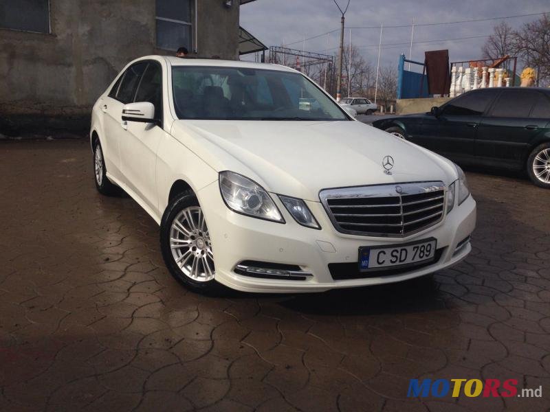 2010' Mercedes-Benz E-Class photo #1