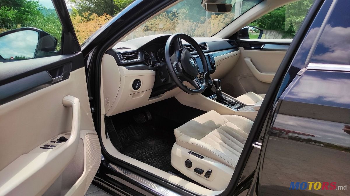 2016' Skoda Superb photo #6