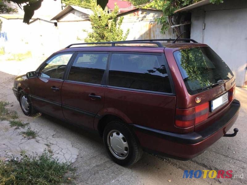 1995' Volkswagen Passat photo #4