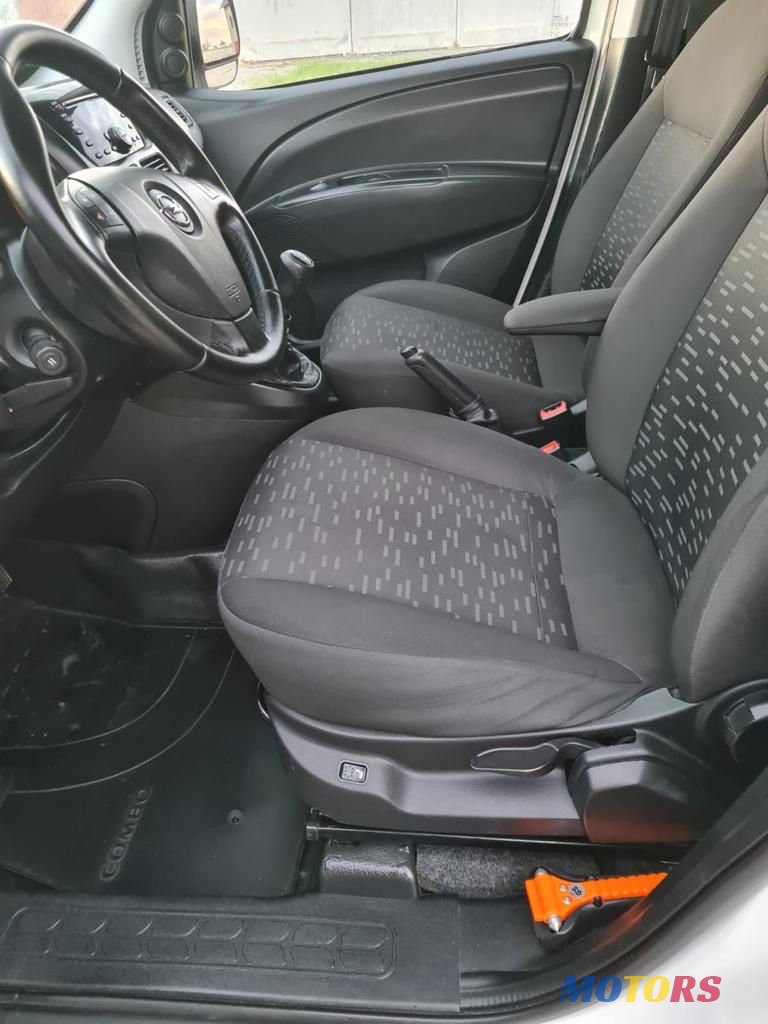 2014' Opel Combo photo #4