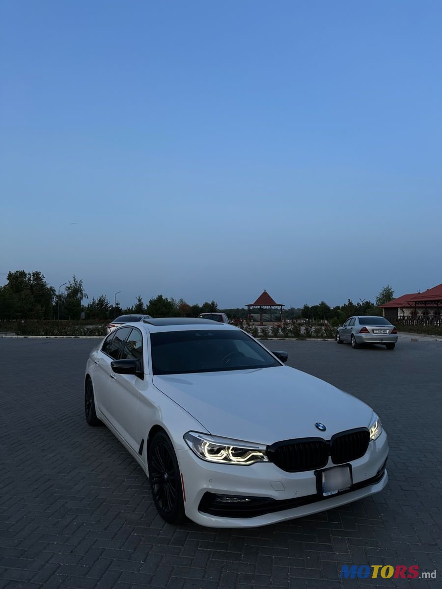 2017' BMW 5 Series photo #2