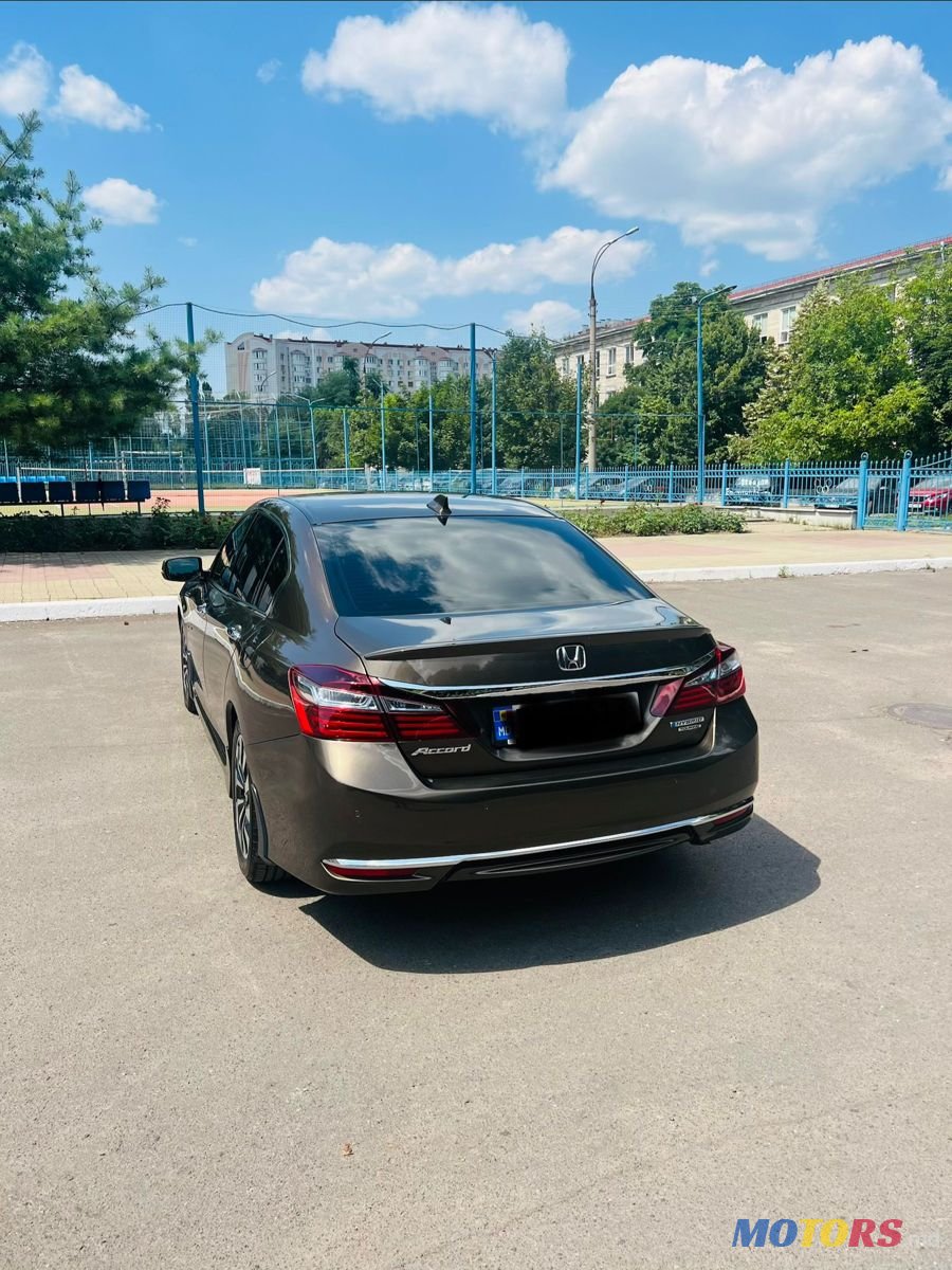 2017' Honda Accord photo #5