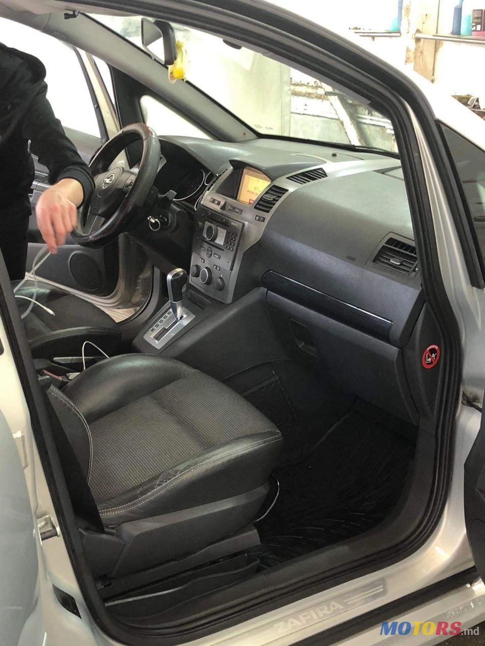 2005' Opel Zafira photo #3