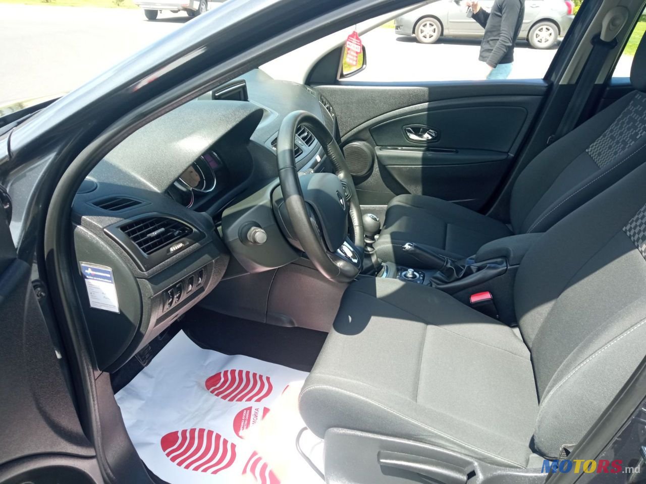 2013' Renault Megane photo #3