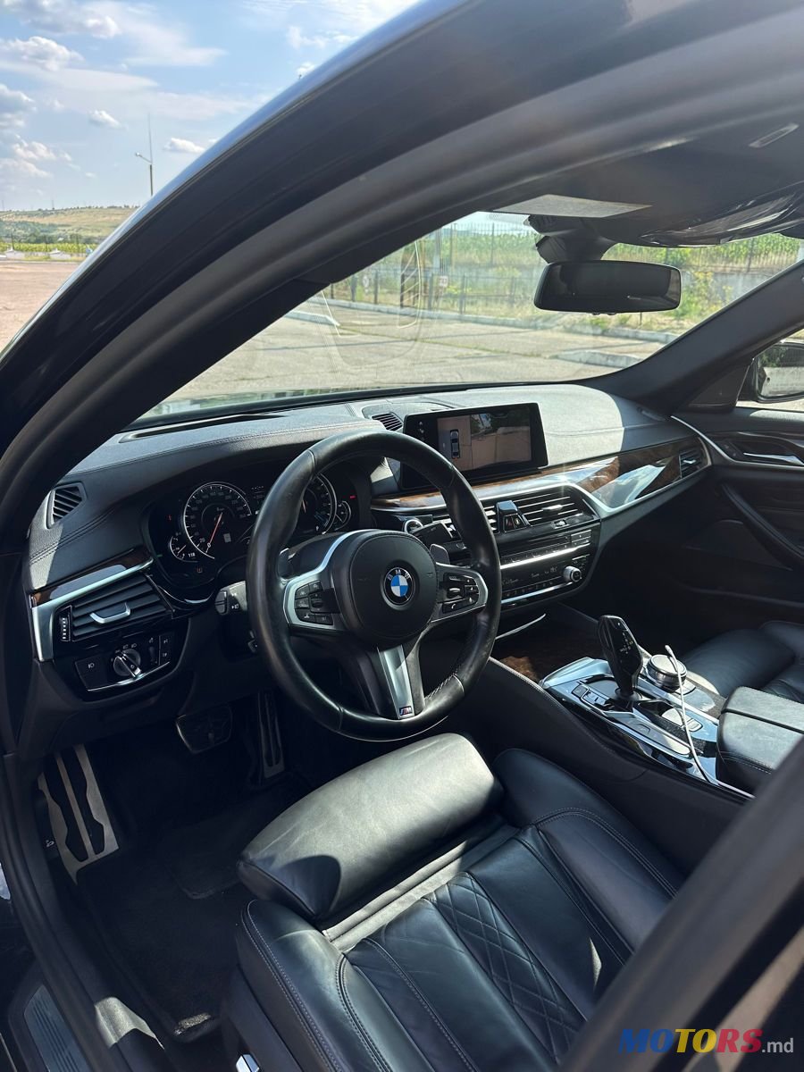 2018' BMW 5 Series photo #6